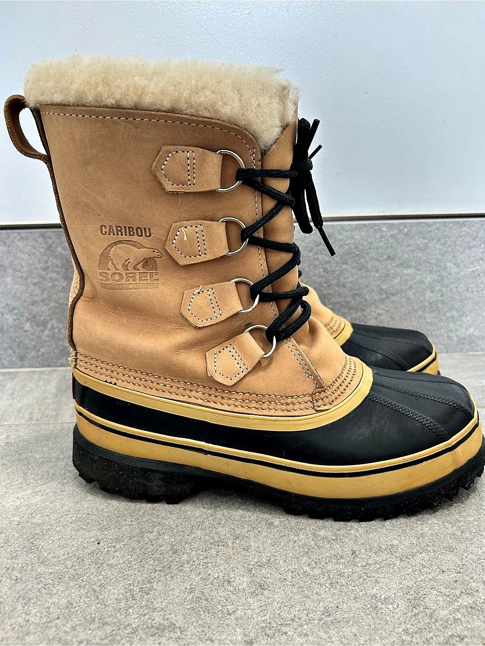 Sorel Caribou Waterproof Snow Boots two tone Brown leather upper US 8